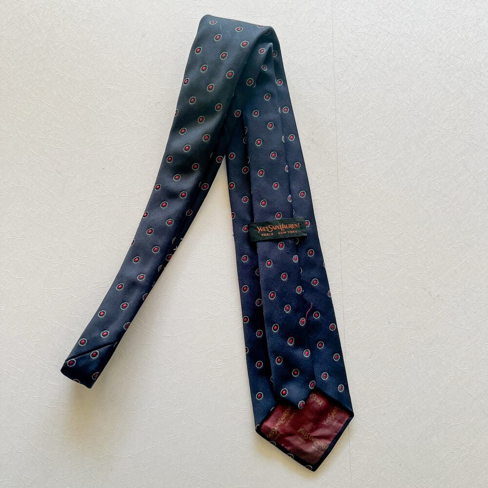 VTG Yves Saint Laurent Mens 100 Silk Tie Navy & Red Dots, Embroidered Logo EUC - Picture 3 of 10